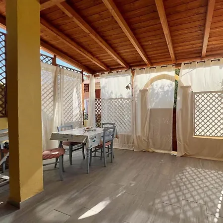 La Casetta Di Lulu بيت للعطل