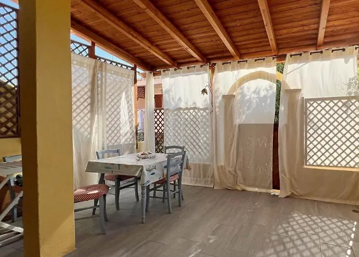 La Casetta Di Lulu بيت للعطل *